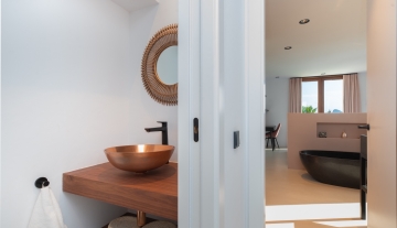 Resa Estates finca Can Floral Ibiza sale koop bathroom .jpg